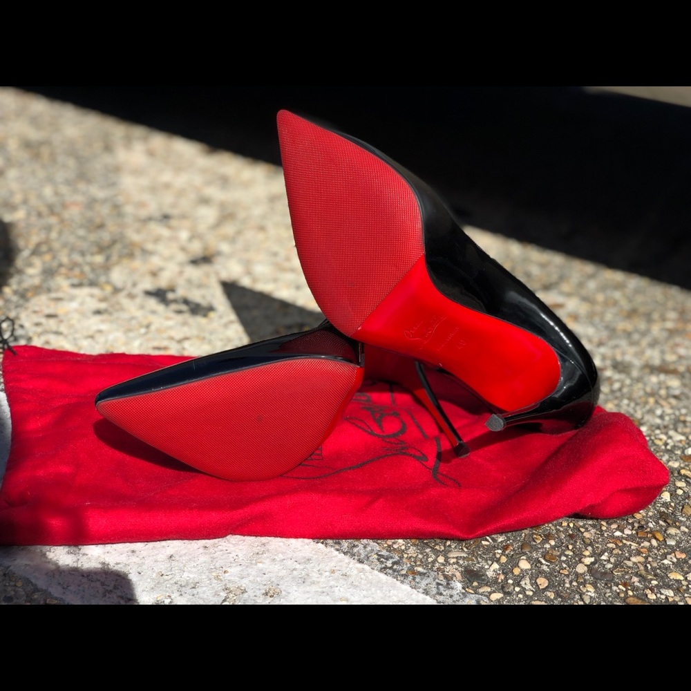 CL Pigalle follies with protective soles